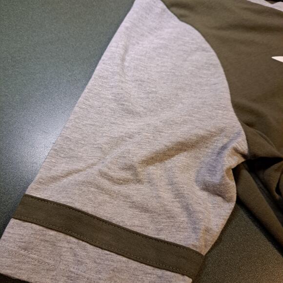 Bobbie Brooks XL Junior Football Shirt. Green and Pink V-Neck 01 NWT - Picture 8 of 9